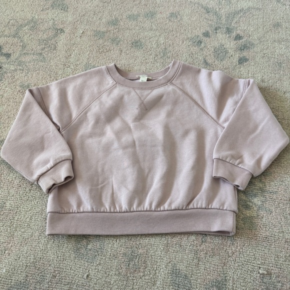 Girls Size S Light Purple Sweatshirt - Picture 1 of 2
